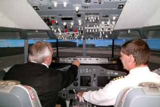 90 Minute Boeing 737 Simulator Flight in Bedfordshire