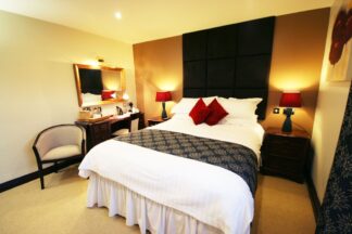 One Night Stay and Two Course Dinner for Two at Three Horseshoes Country Inn – Special Offer