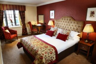 One Night Stay with Dinner for Two at Inglewood Manor