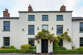 Overnight Stay with Dinner and Fizz for Two at The Vicarage Freehouse and Rooms