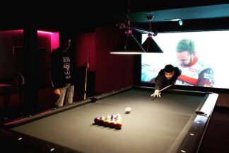 Two Hours Private Lounge Session with Pool Table