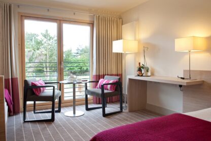 Two Night Stay with a Cream Tea for Two at Lifehouse Spa and Hotel